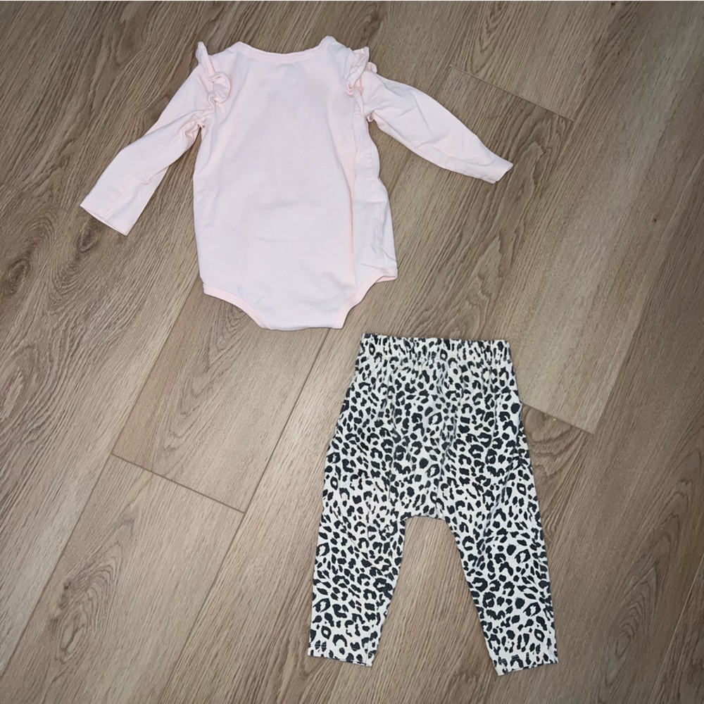 Cotton On Ruffle Leopard Outfit Set - Picture 4 of 4